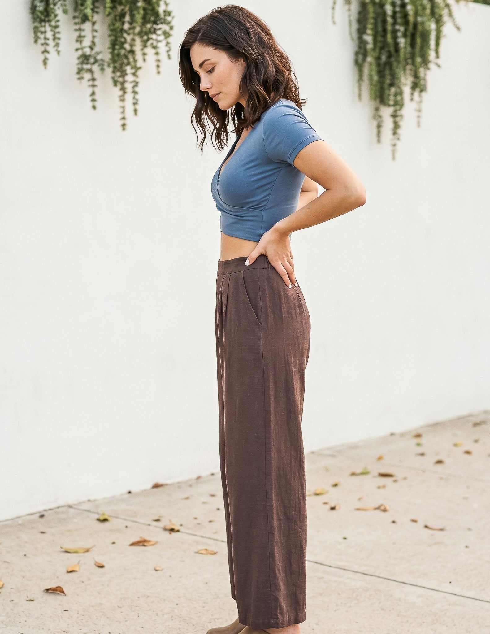 Linen Alessia Cropped Pant - Image 2